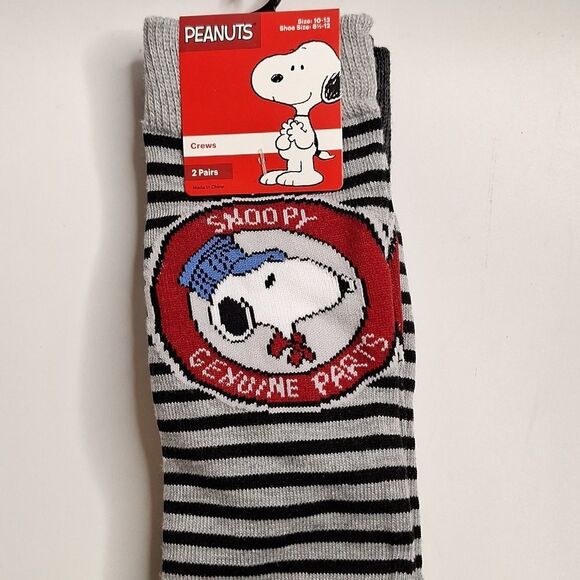 Snoopy socks crew style novelty graphic retro Peanuts brand - Picture 1 of 5